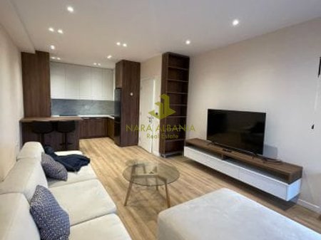 Jepet apartament 2+1+2 me qira tek Kompleksi Arlis , Farmacia 10 .