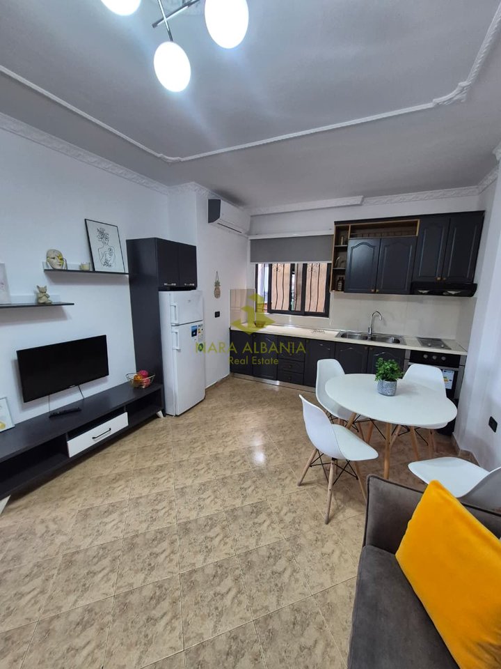 Jepet apartament 1+1 me qira tek Inxhinieria e Ndertimit , prane Karburant Gega Oil .