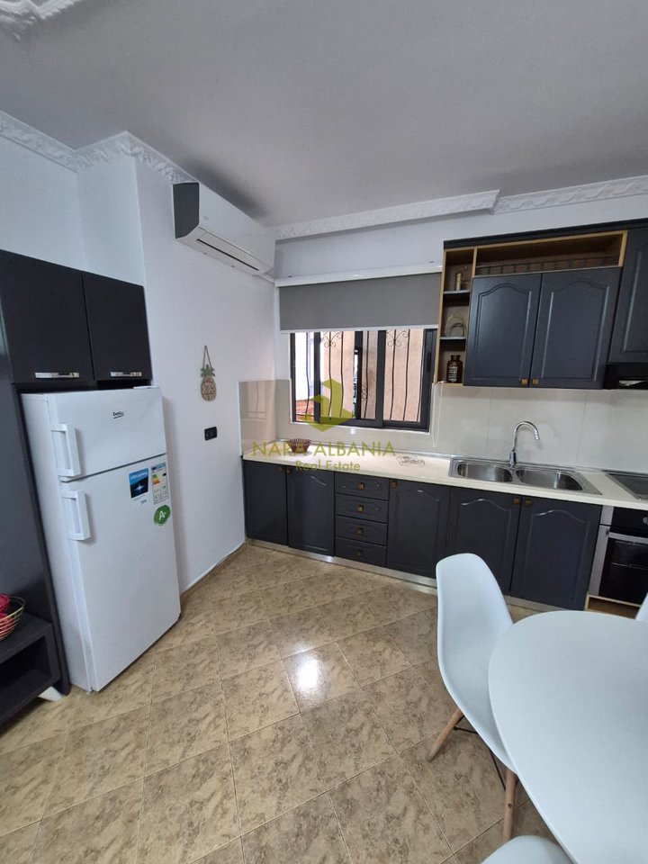 Jepet apartament 1+1 me qira tek Inxhinieria e Ndertimit , prane Karburant Gega Oil .