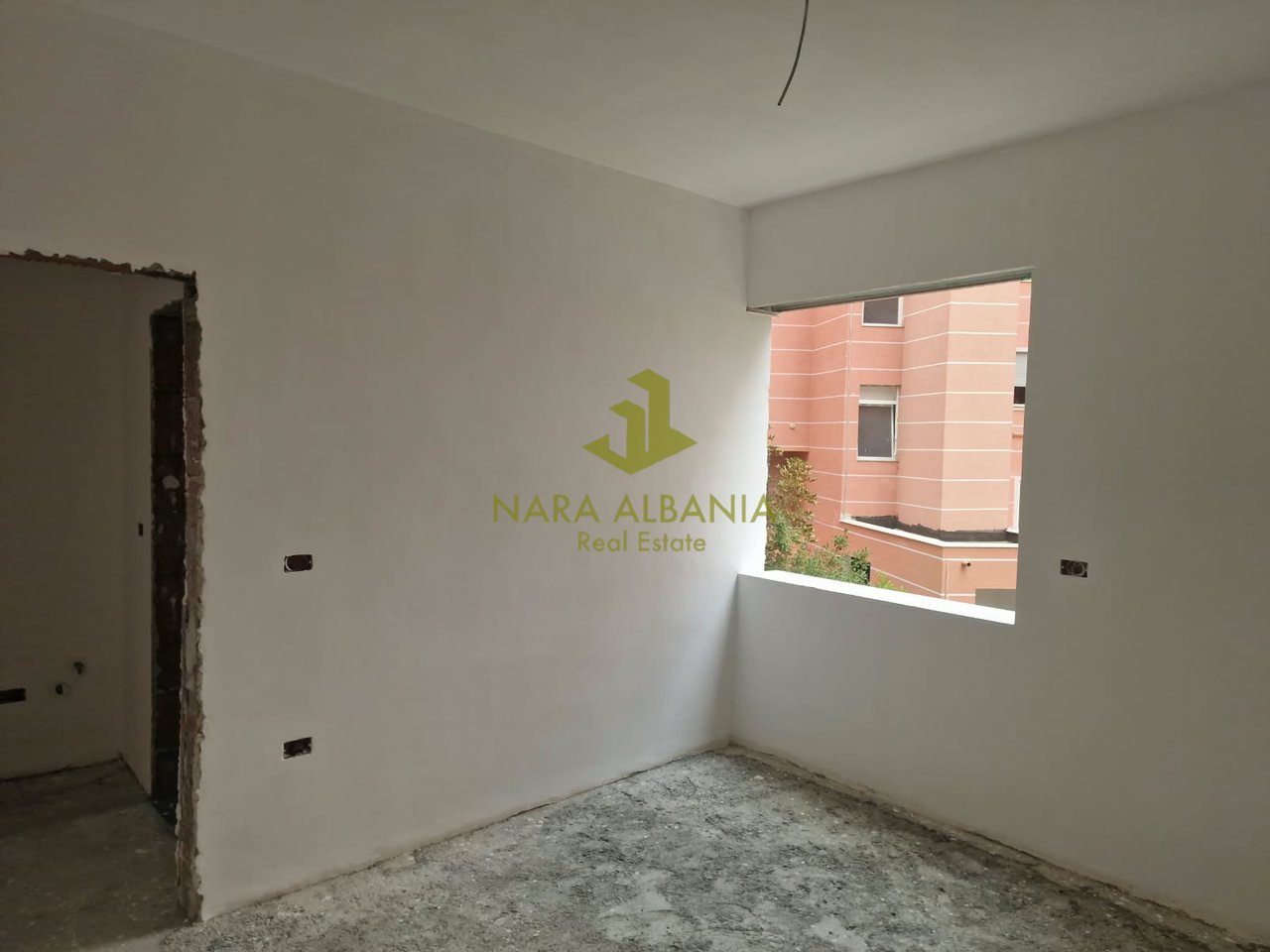 Appartamento 2+1 in vendita al Giardino Botanico  160.000 lek /M².
