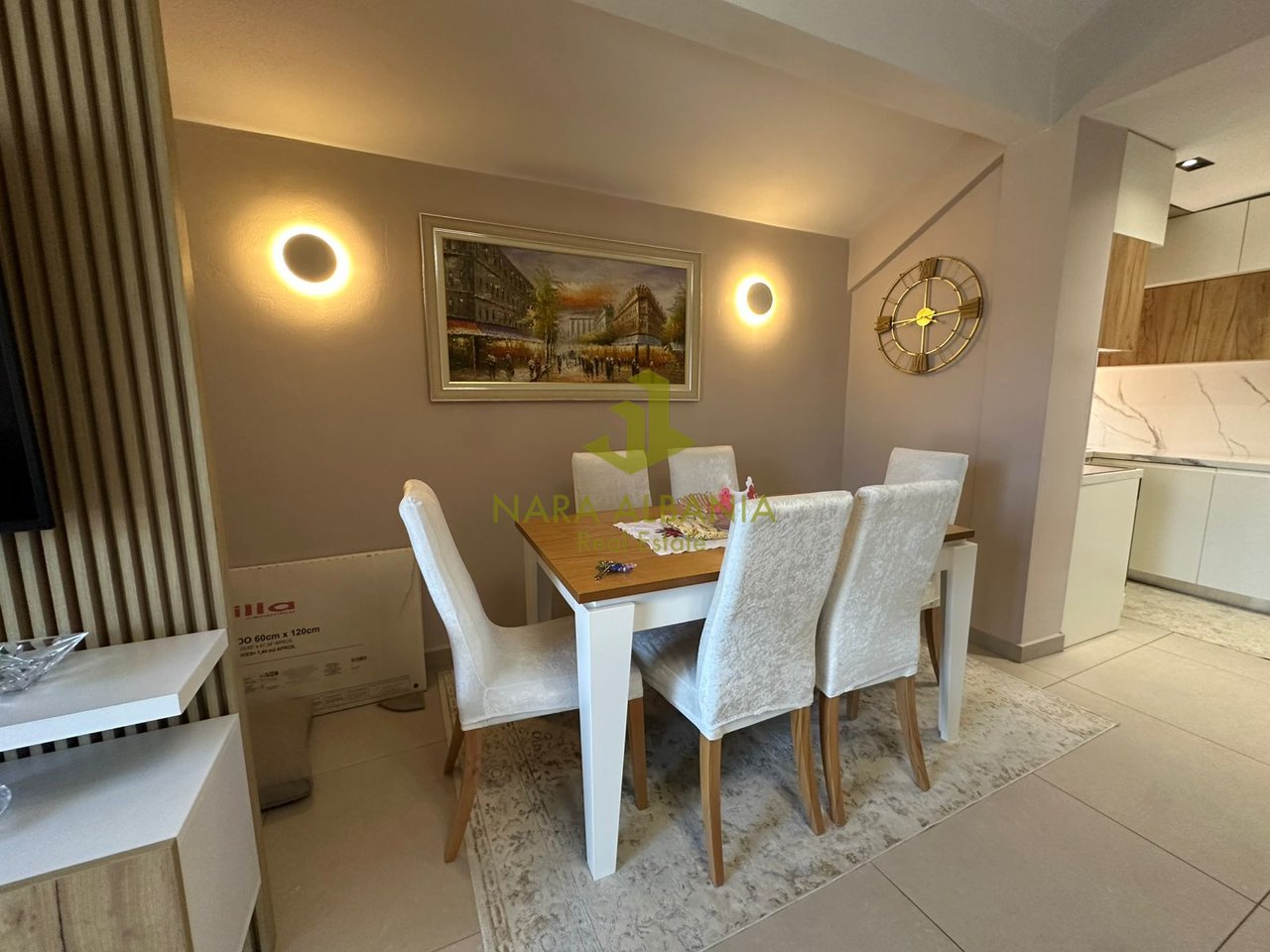 Jepet apartament 2+1+Verande Duplex tek Xhamlliku , Rruga Marie Logoreci . 