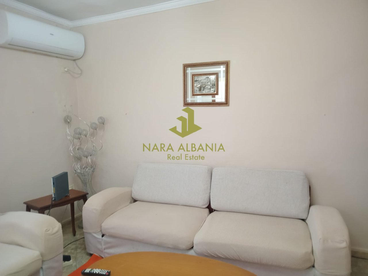 APARTAMENT 1+1 ME QIRA – SHKOLLA E BASHKUAR