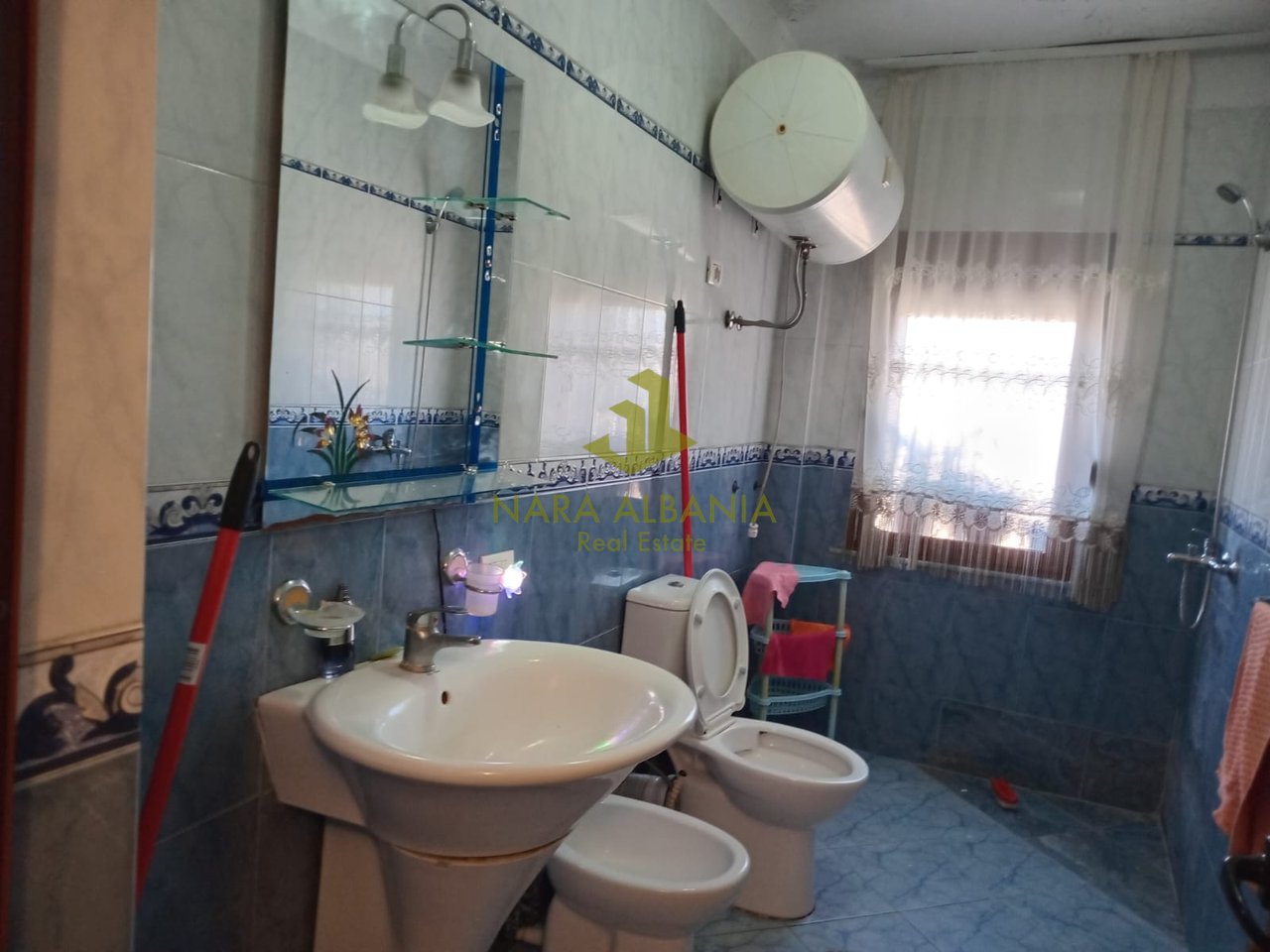 APARTAMENT 1+1 ME QIRA – SHKOLLA E BASHKUAR
