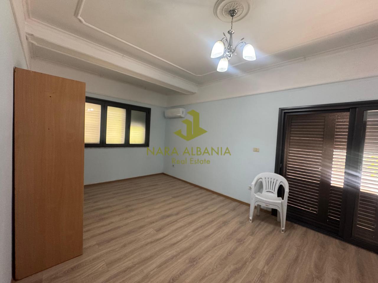 JEPET VILË ME QIRA | PRANË VILAVE GJERMANE