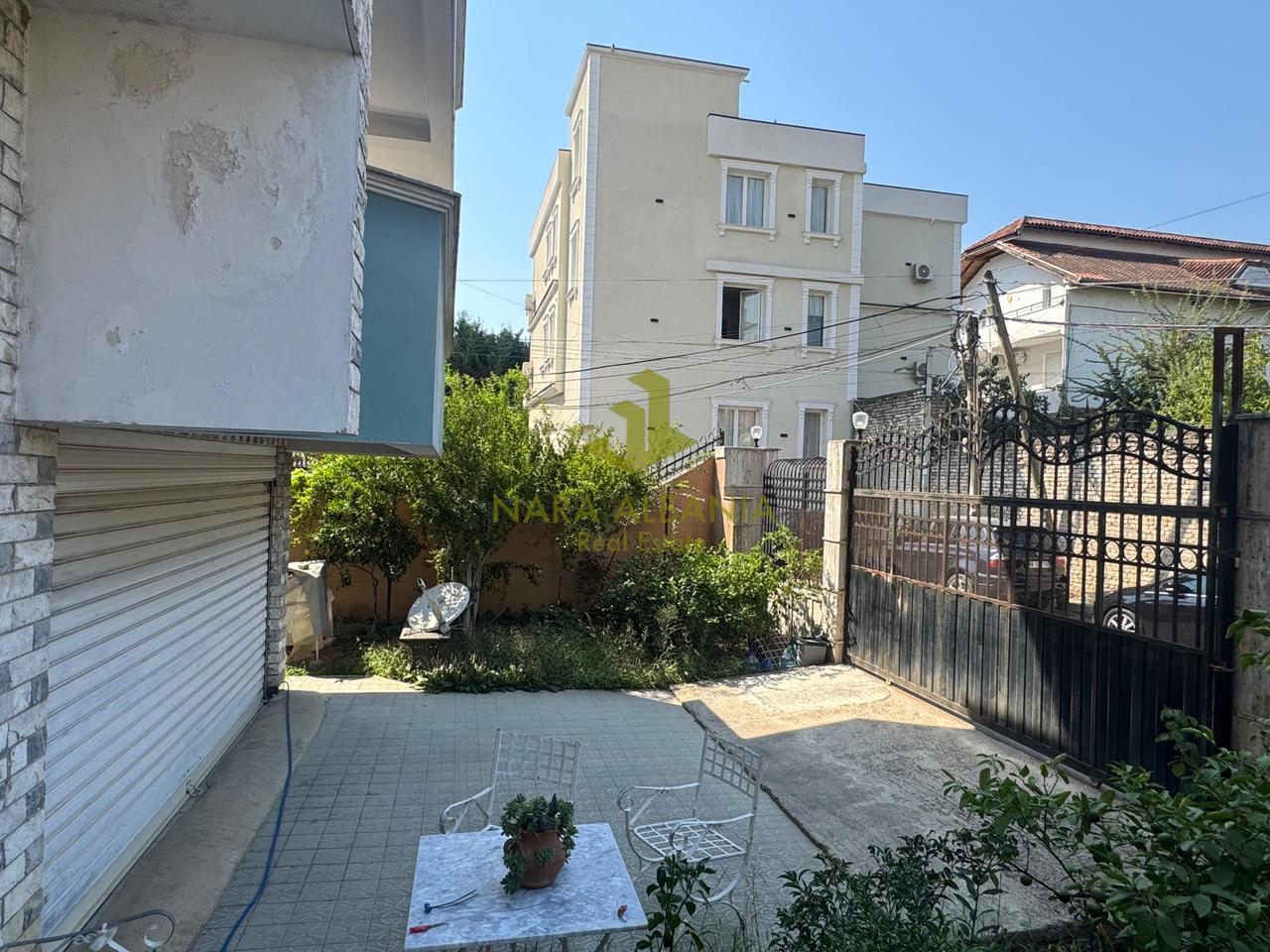 JEPET VILË ME QIRA | PRANË VILAVE GJERMANE