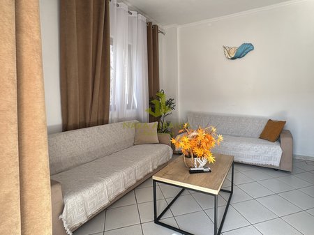 JEPET ME QIRA | APARTAMENT 1+1 Rruga "Gramoz Pashko", pranë Fakultetit të Ekonomisë,