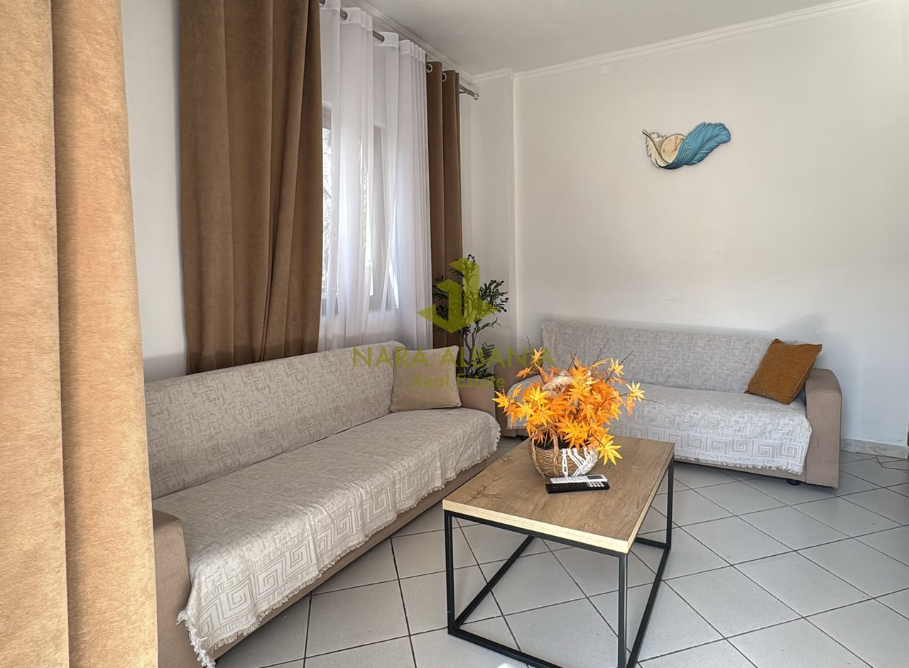 JEPET ME QIRA | APARTAMENT 1+1 Rruga "Gramoz Pashko", pranë Fakultetit të Ekonomisë,