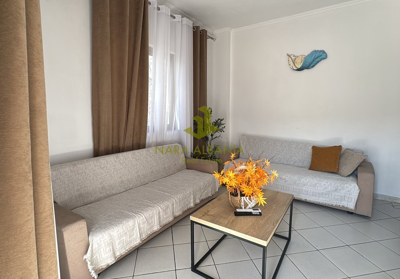 JEPET ME QIRA | APARTAMENT 1+1 Rruga "Gramoz Pashko", pranë Fakultetit të Ekonomisë,