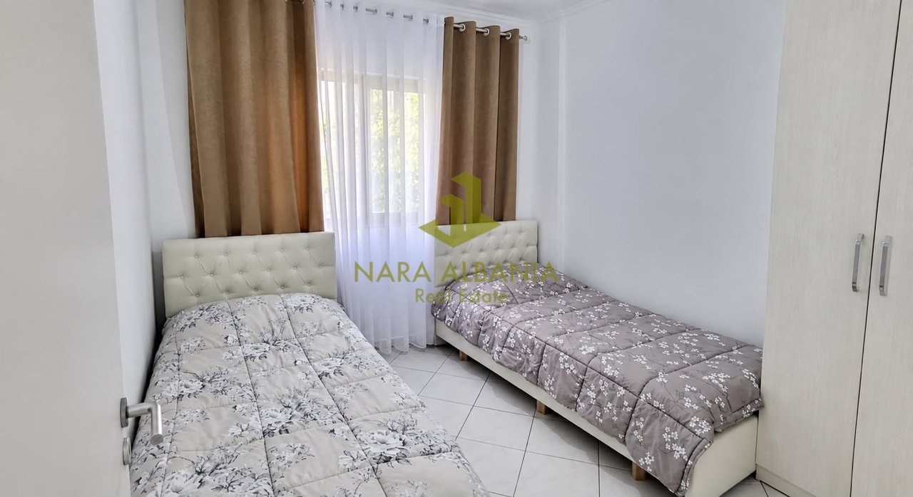 JEPET ME QIRA | APARTAMENT 1+1 Rruga "Gramoz Pashko", pranë Fakultetit të Ekonomisë,