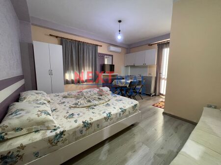 JEPET ME QERA STUDIO NE PLAZH TE VJETER, VLORE