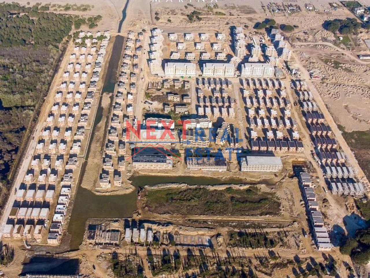 1+1 APARTMENT IN TURQUOISE MARINA, DURRES