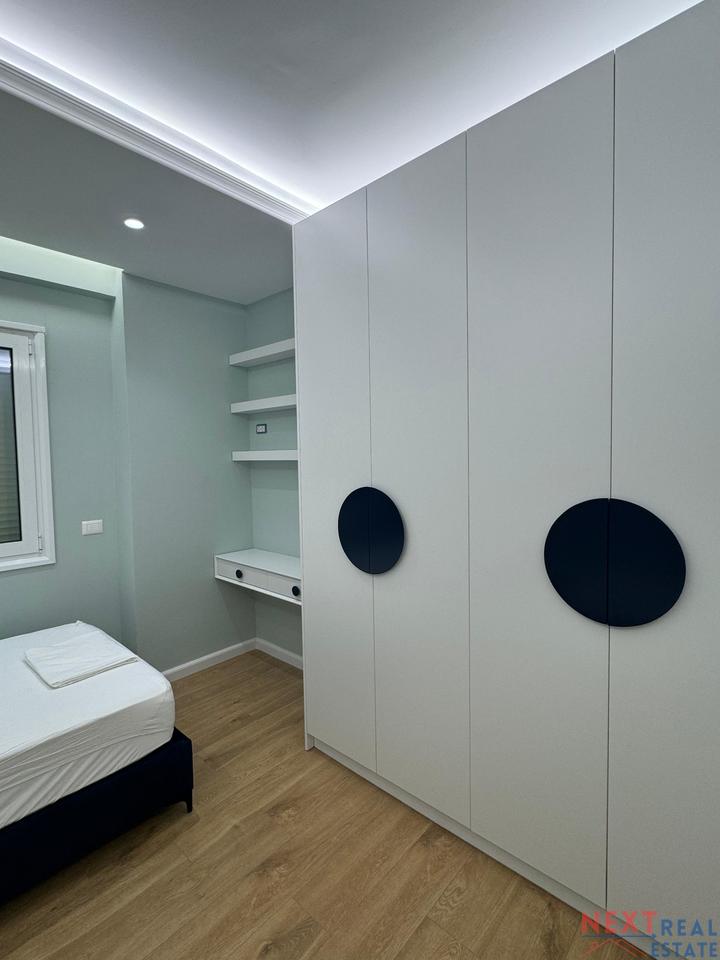 SHITET APARTAMENT 2+1 LUKSOZ NE VLORE