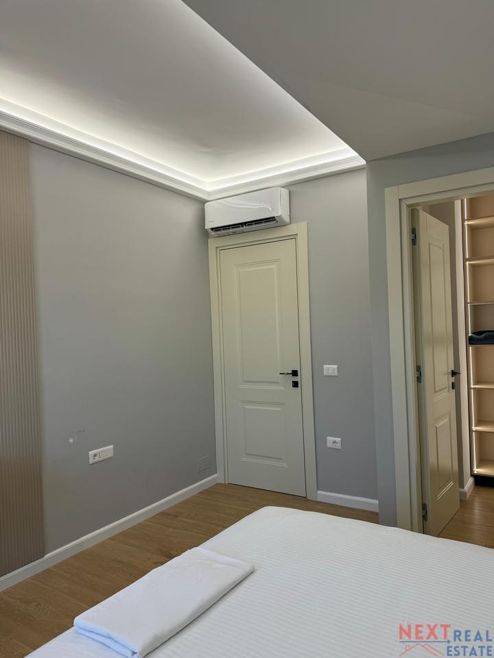 SHITET APARTAMENT 2+1 LUKSOZ NE VLORE