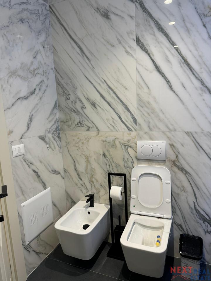 SHITET APARTAMENT 2+1 LUKSOZ NE VLORE