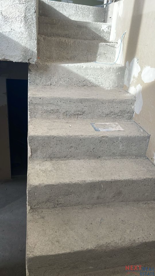 DUPLEKS NE SHITJE – LIQENI I THATE, PRANE RADISSON HOTEL, TIRANE