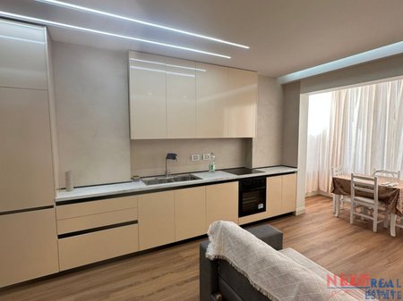 JEPET ME QERA AFATGJATE APARTAMENT 1+1 NE LUNGOMARE, VLORE