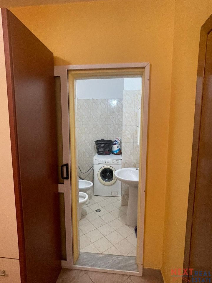 APARTMENT 2+1+2 & GARAGE FOR SALE IN DURRES