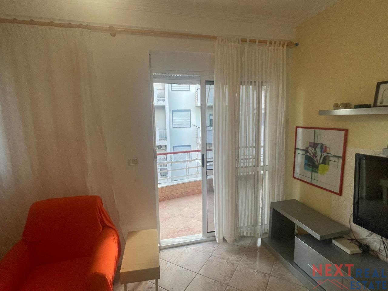 APARTMENT 2+1+2 & GARAGE FOR SALE IN DURRES