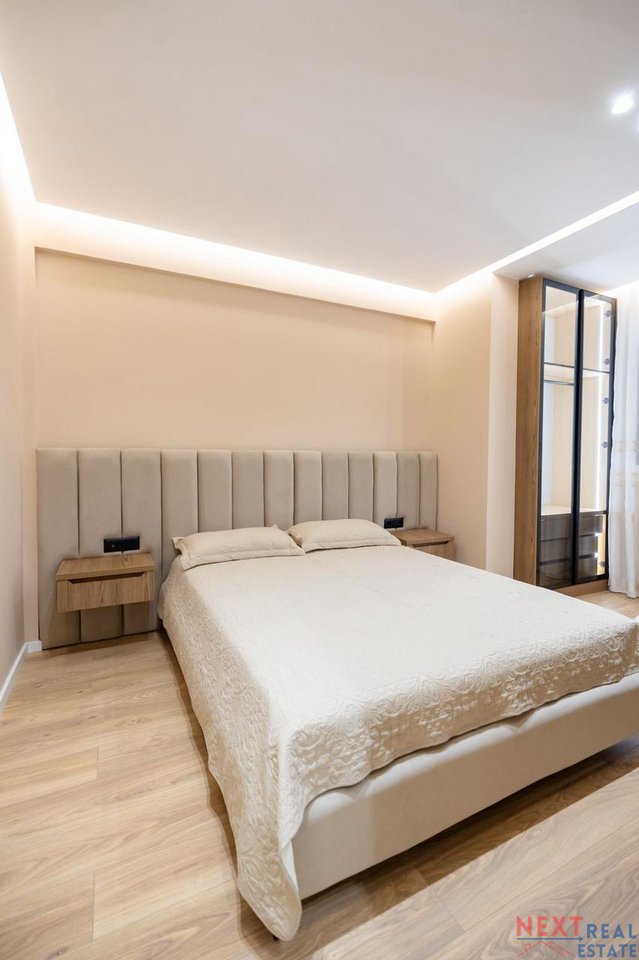 APARTMENT 1+1 WITH SEA VIEW ON THE LUNGOMARE, VLORE