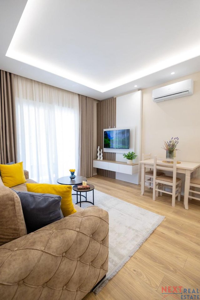 APARTMENT 1+1 WITH SEA VIEW ON THE LUNGOMARE, VLORE