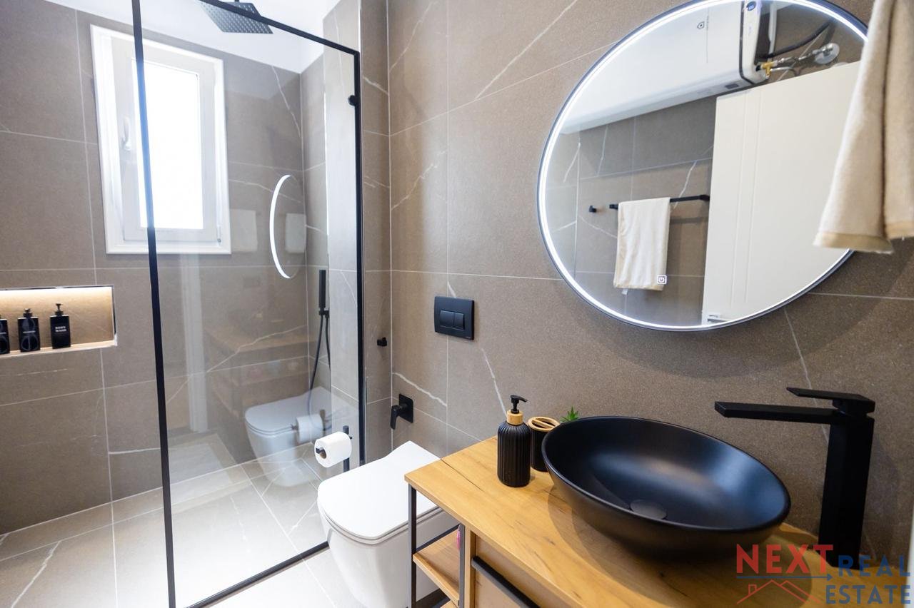 APARTMENT 1+1 WITH SEA VIEW ON THE LUNGOMARE, VLORE