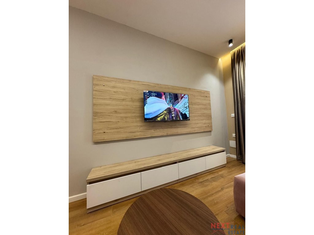 LONG-TERM RENTAL OF A LUXURY 1+1 APARTMENT IN VLORE