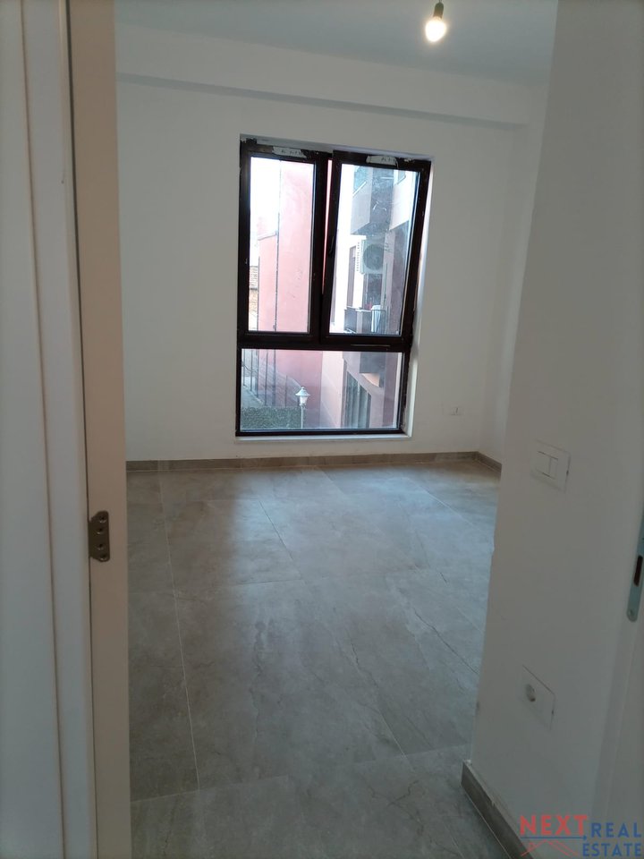 2+1 APARTMENT FOR SALE – NEAR THE ORTHODOX CHURCH, TIRANA