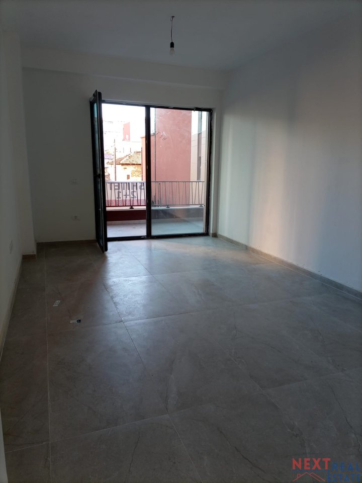 2+1 APARTMENT FOR SALE – NEAR THE ORTHODOX CHURCH, TIRANA