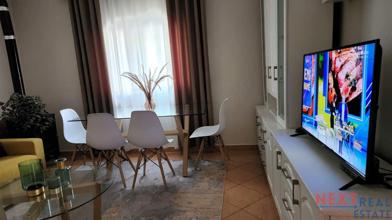 ? PRIVATE HOUSE + LAND FOR SALE IN VLORA