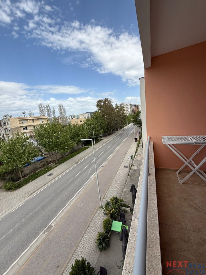 APPARTAMENTO IN AFFITTO 2+1+2 – VECCHIA SPIAGGIA, VLORE