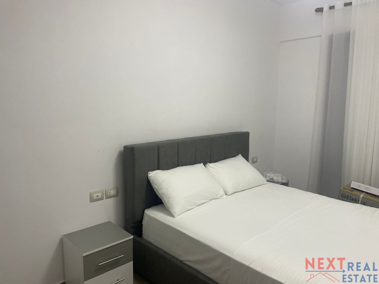 APARTAMENT ME QERA AFATGJATE NE LUNGOMARE, VLORE