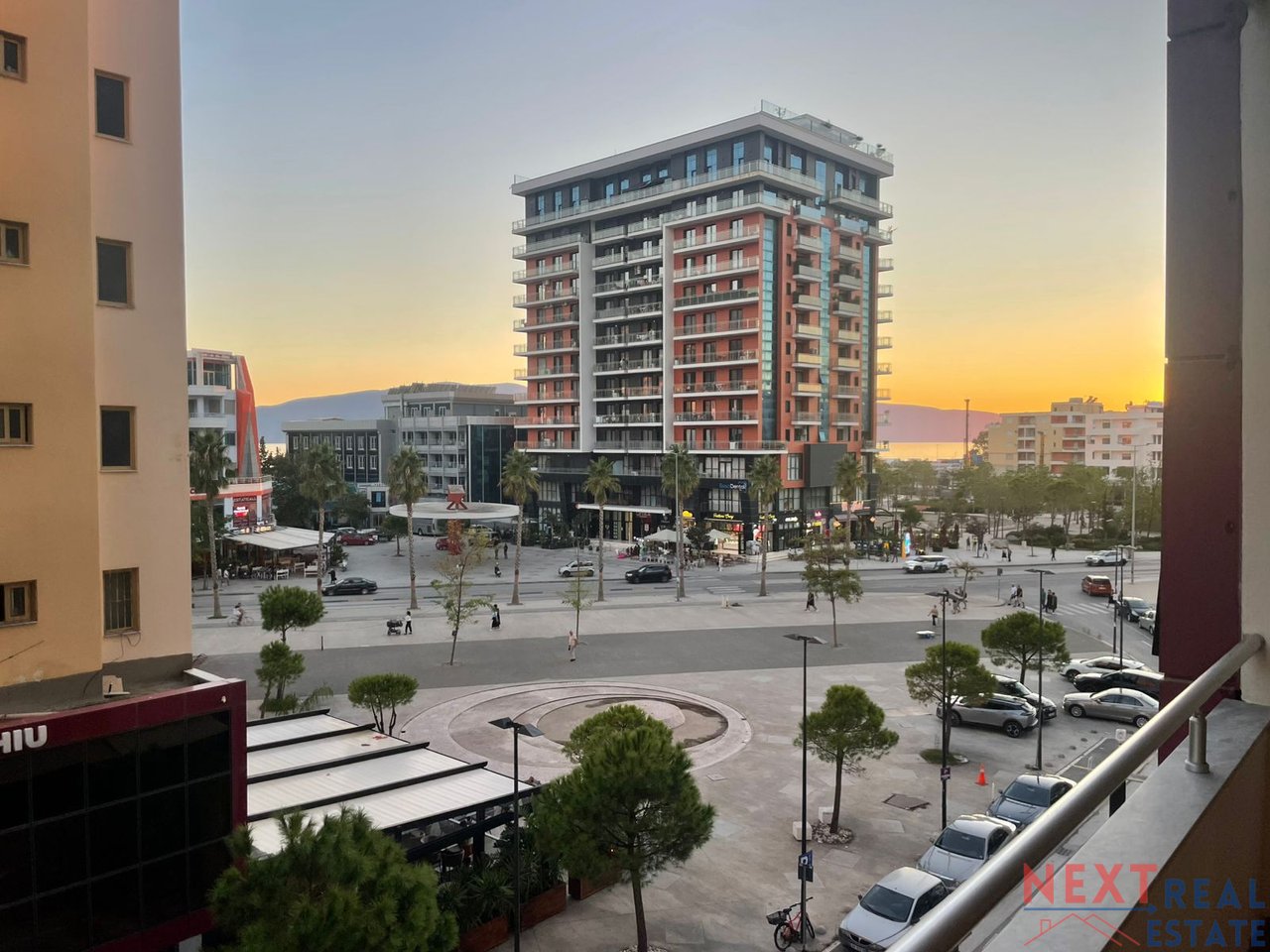 APARTAMENT 1+1 ME QERA AFATGJATE NE LUNGOMARE, VLORE