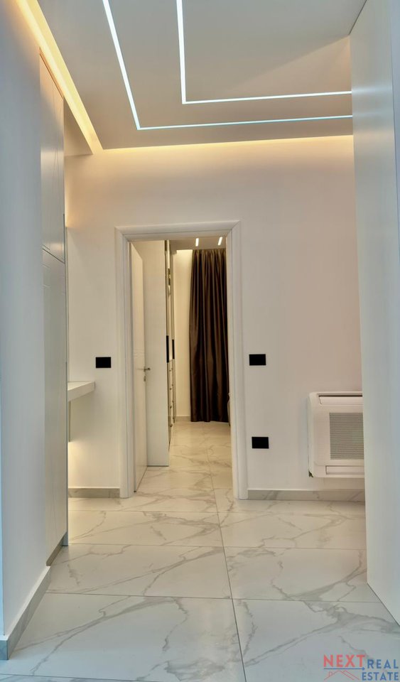APPARTAMENTO 2+1+2 INVESTITO & GARAGE – LUNGOMARE, VLORE