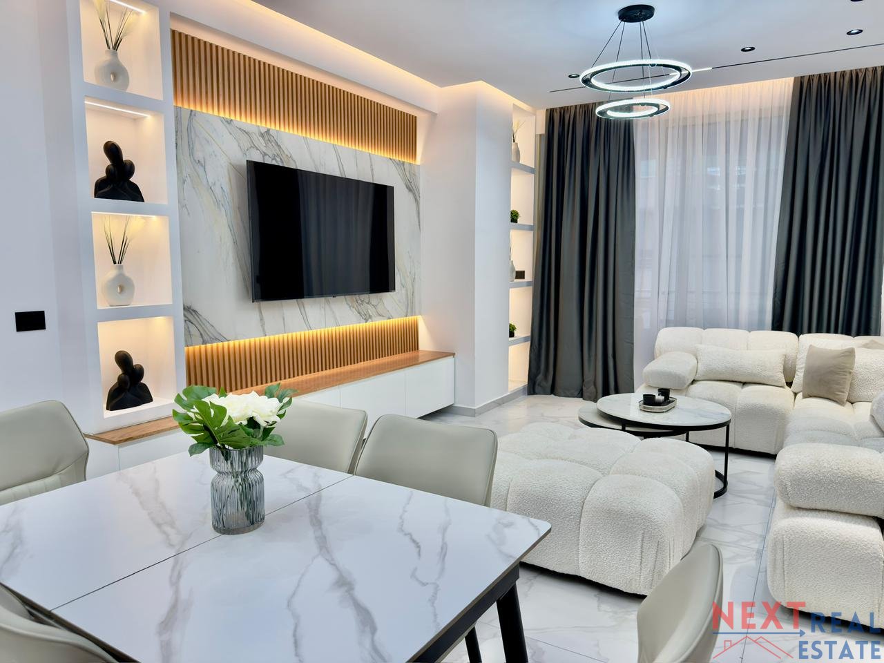 APPARTAMENTO 2+1+2 INVESTITO & GARAGE – LUNGOMARE, VLORE