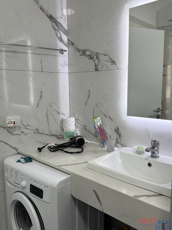 APARTAMENT 2+1 ME QERA NE VLORE