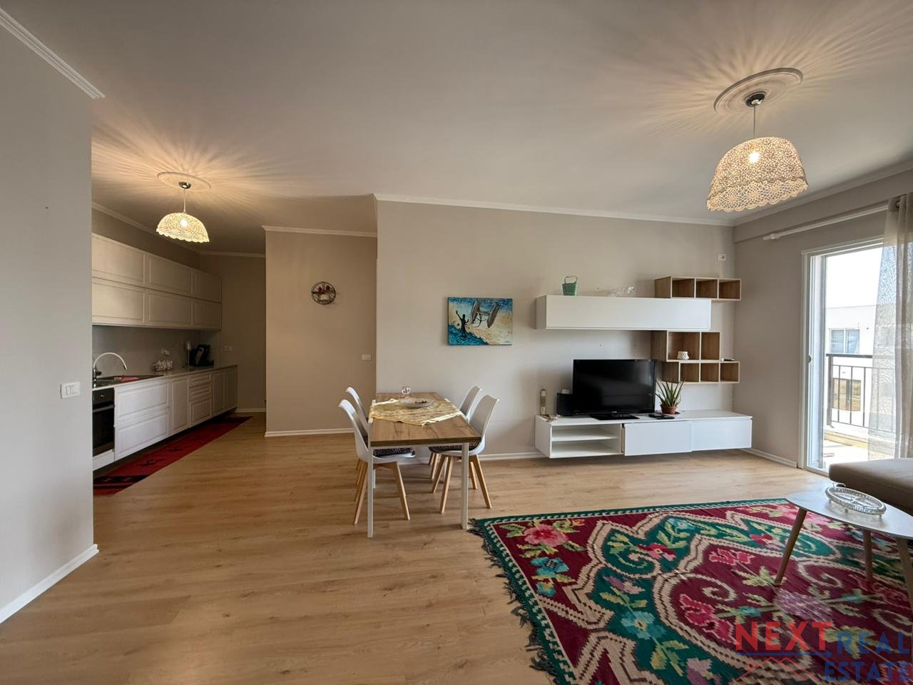 APARTAMENT 2+1 ME QERA NE VLORE