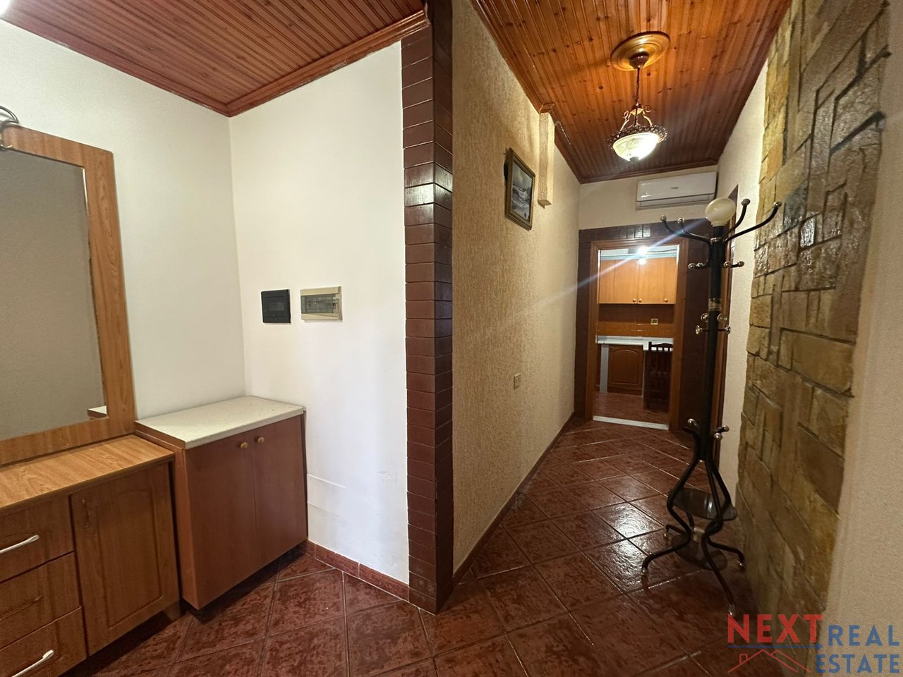 SHTEPI PRIVATE 170 EURO/MUAJ – VIJE E 2 LUNGOMARE, VLORE