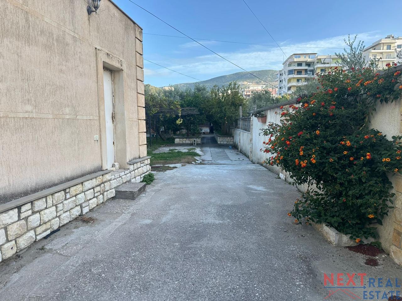 SHTEPI PRIVATE 170 EURO/MUAJ – VIJE E 2 LUNGOMARE, VLORE
