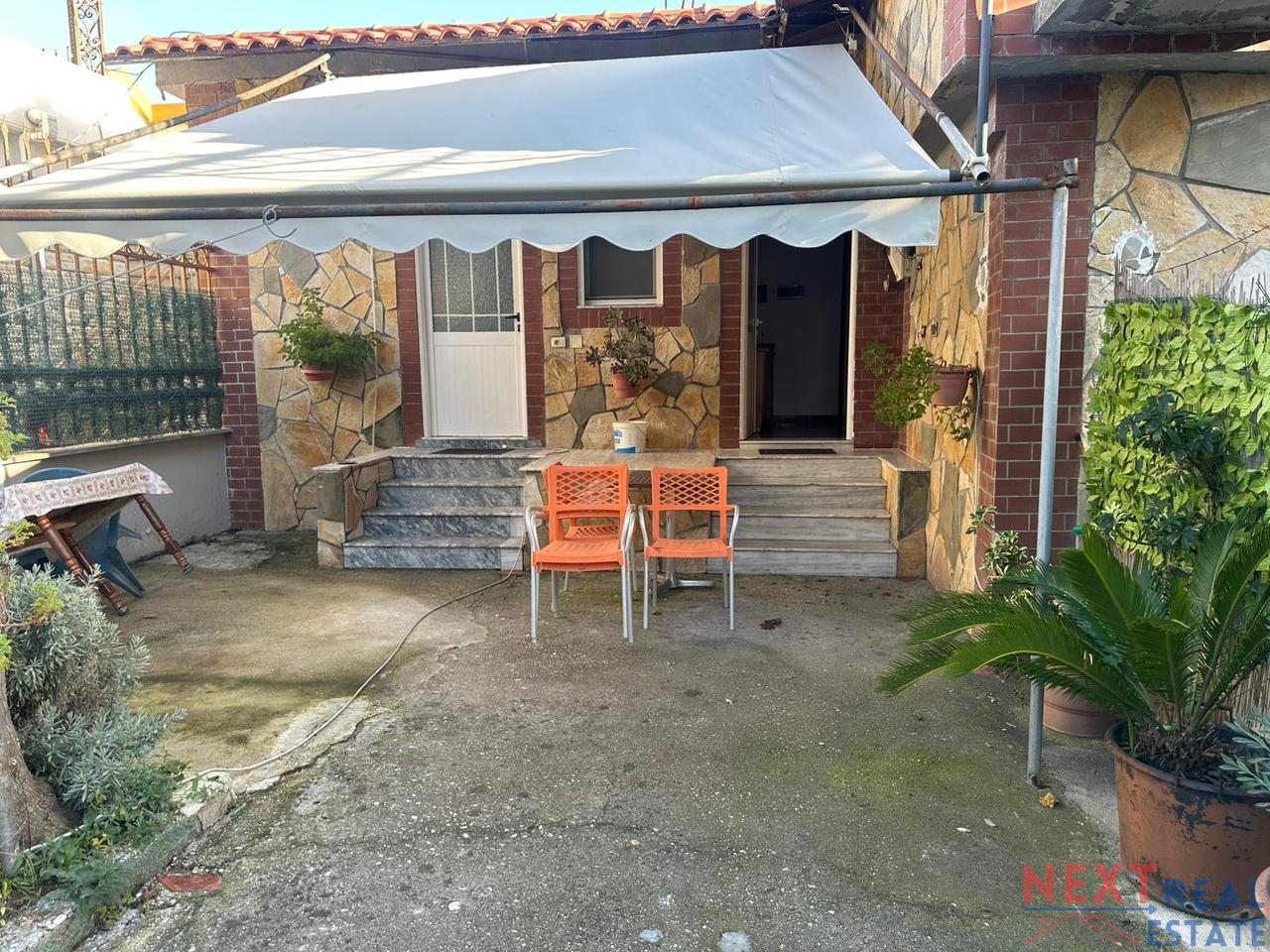 SHTEPI PRIVATE 170 EURO/MUAJ – VIJE E 2 LUNGOMARE, VLORE