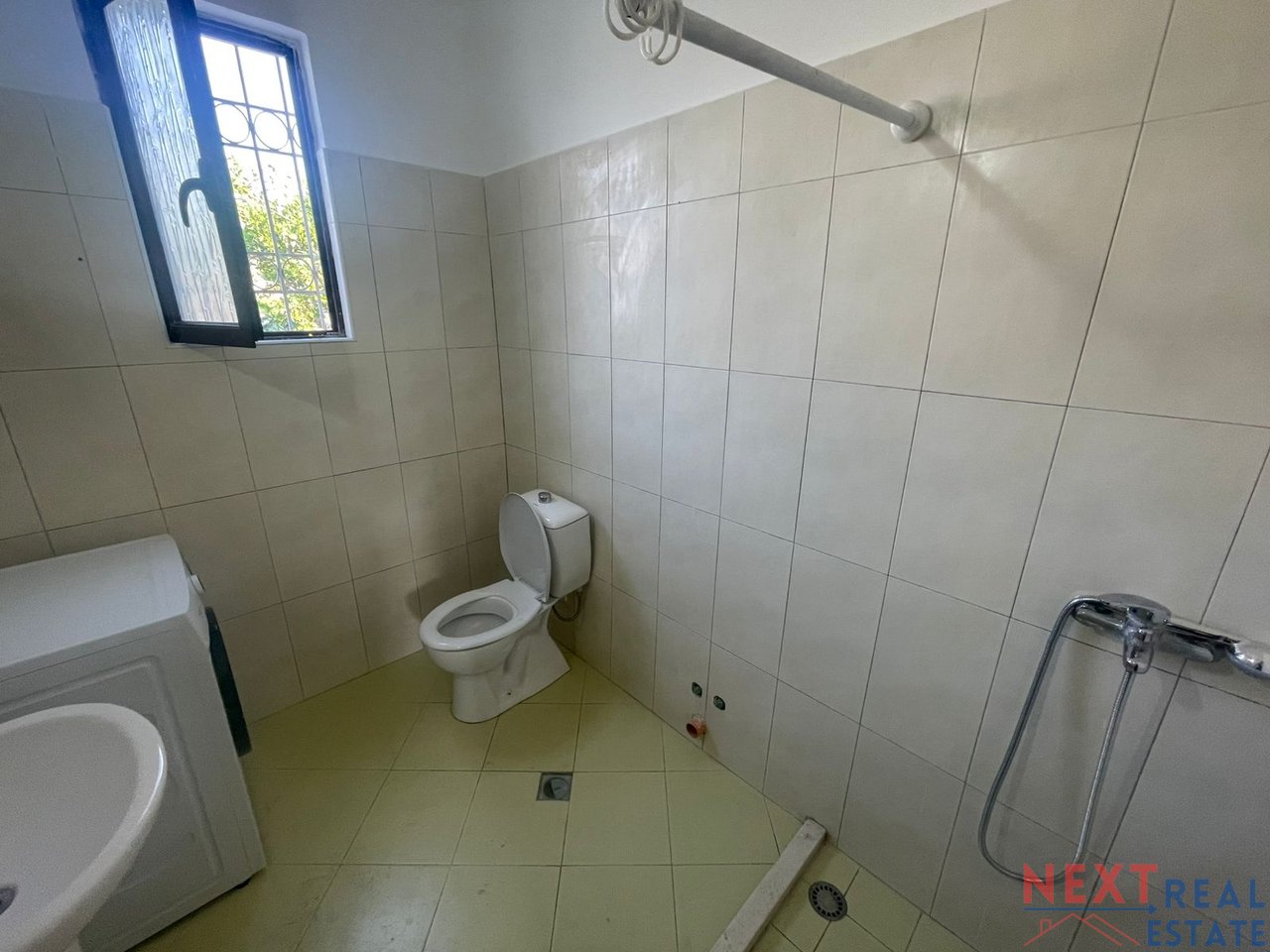 LONG-TERM RENTAL OF PRIVATE HOUSE IN VLORE - 250 EURO/MONTH