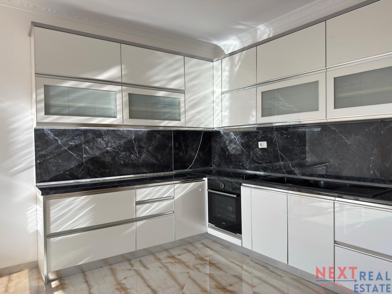 APARTMENT 2+1 NEAR THE PORT, VLORE – ONLY 155,000 EURO!