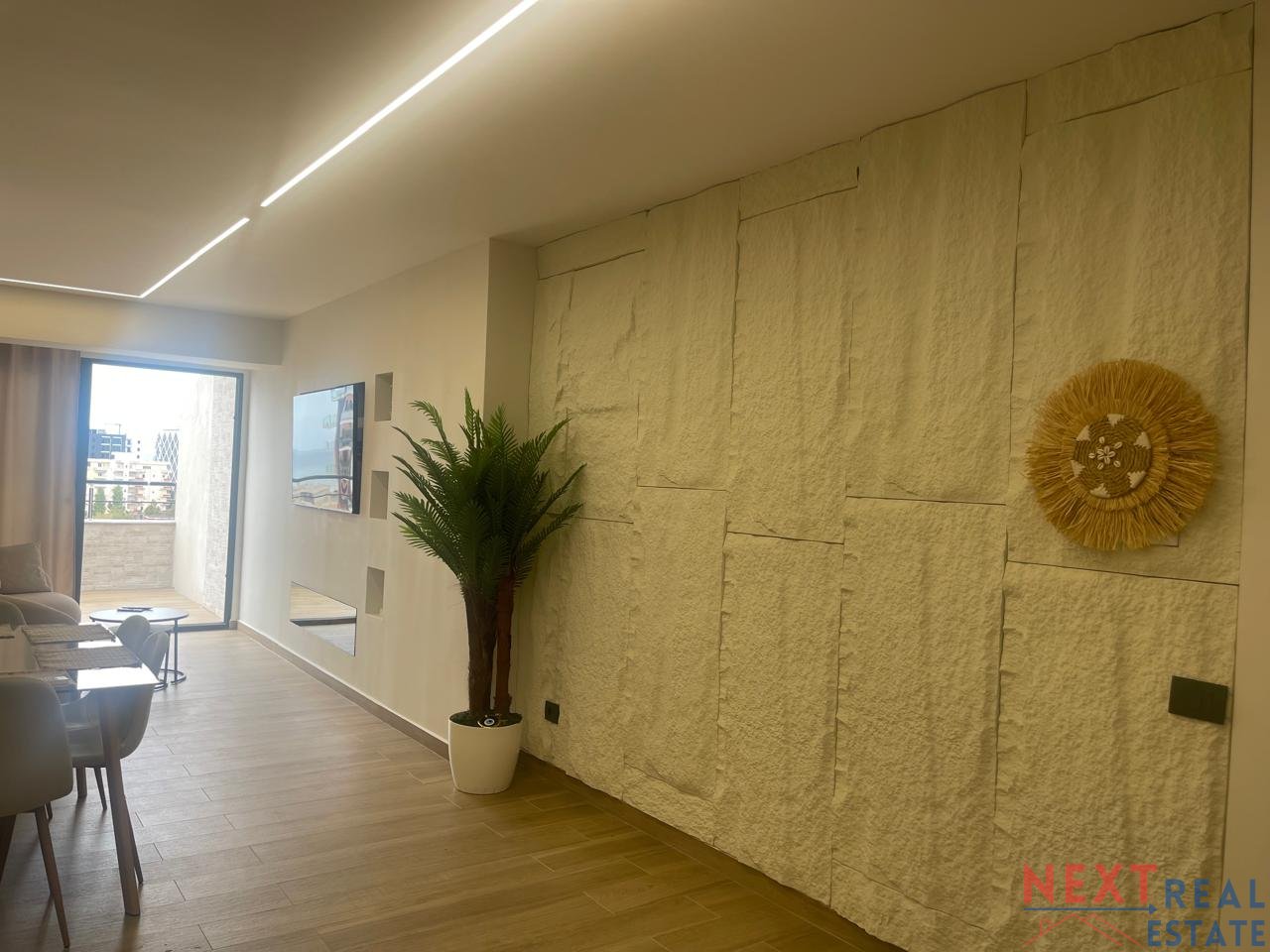 APPARTAMENTO 2+1 APPENA RISTRUTTURATO CON VISTA MARE - LUNGOMARE, VLORE
