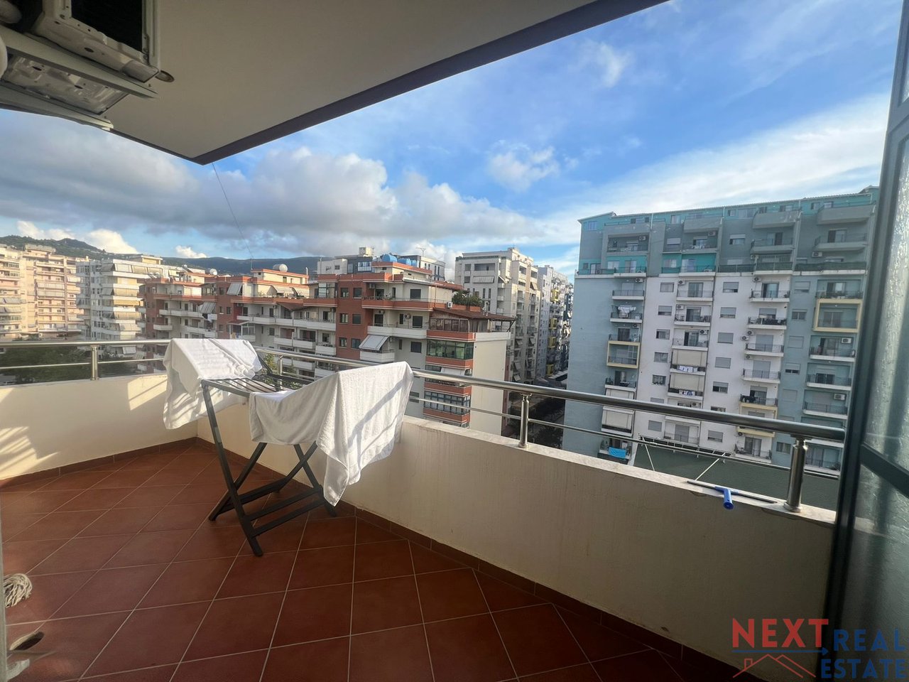 APPARTAMENTO 2+1 IN AFFITTO – VICINO ALLA SCUOLA "ELITE", VLORE