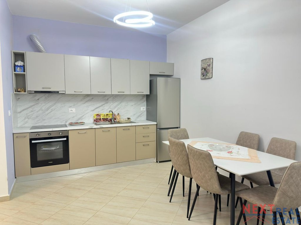 APARTMENT 2+1+2 – SEA VIEW ON THE PROMENADE, VLORE