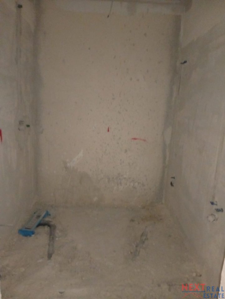 SHITET APARTAMENT 2+1 NE VLORE