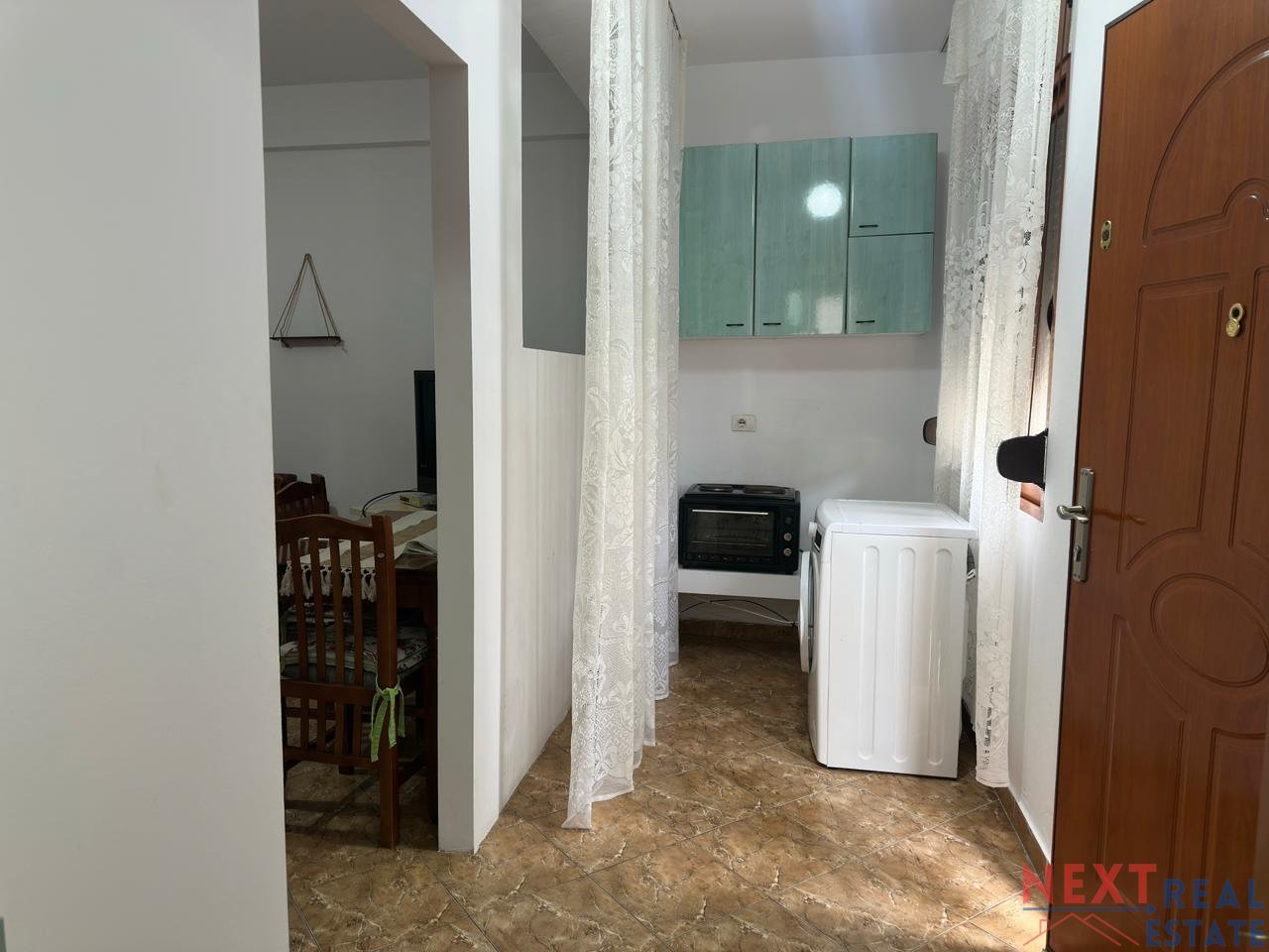 APARTAMENT 1+1 ME QERA NE VLORE