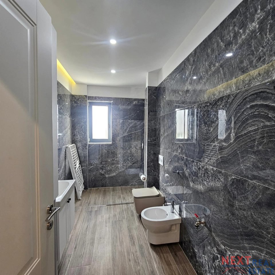 LUXURY APARTMENT WITH STUNNING SEA VIEW - COLD WATER, VLORA