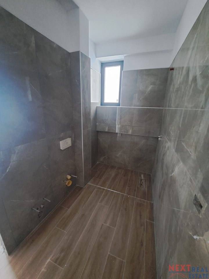 APARTAMENT ME PAMJE BALLORE DETI - UJI I FTOHTË, VLORË