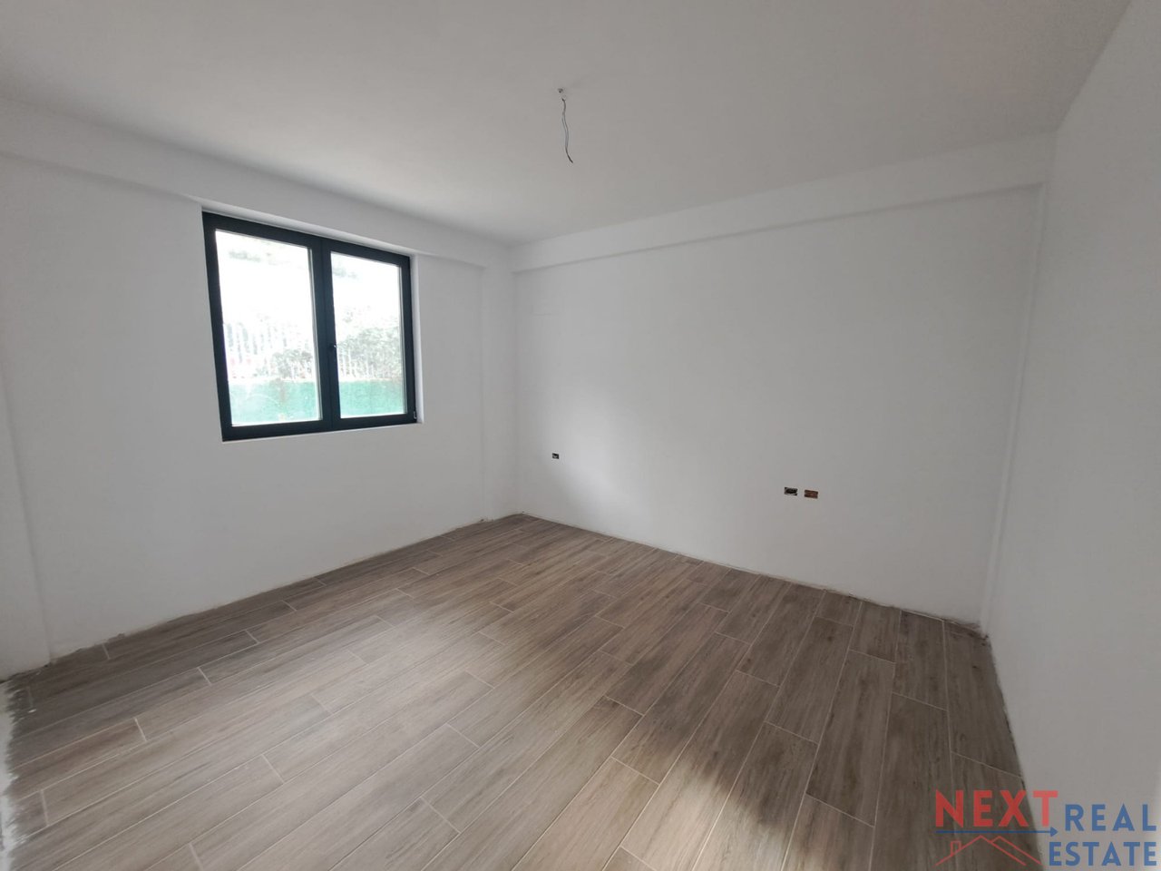 APARTAMENT ME PAMJE BALLORE DETI - UJI I FTOHTË, VLORË