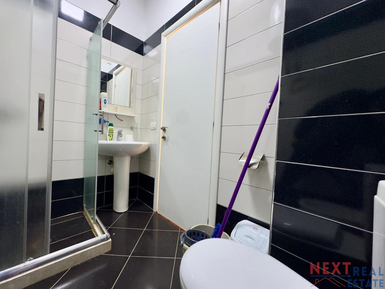 APARTAMENT EKSKLUZIV 1+1 ME QERA NË VLORË – PAMJE BALLORE DETI, KALAJA